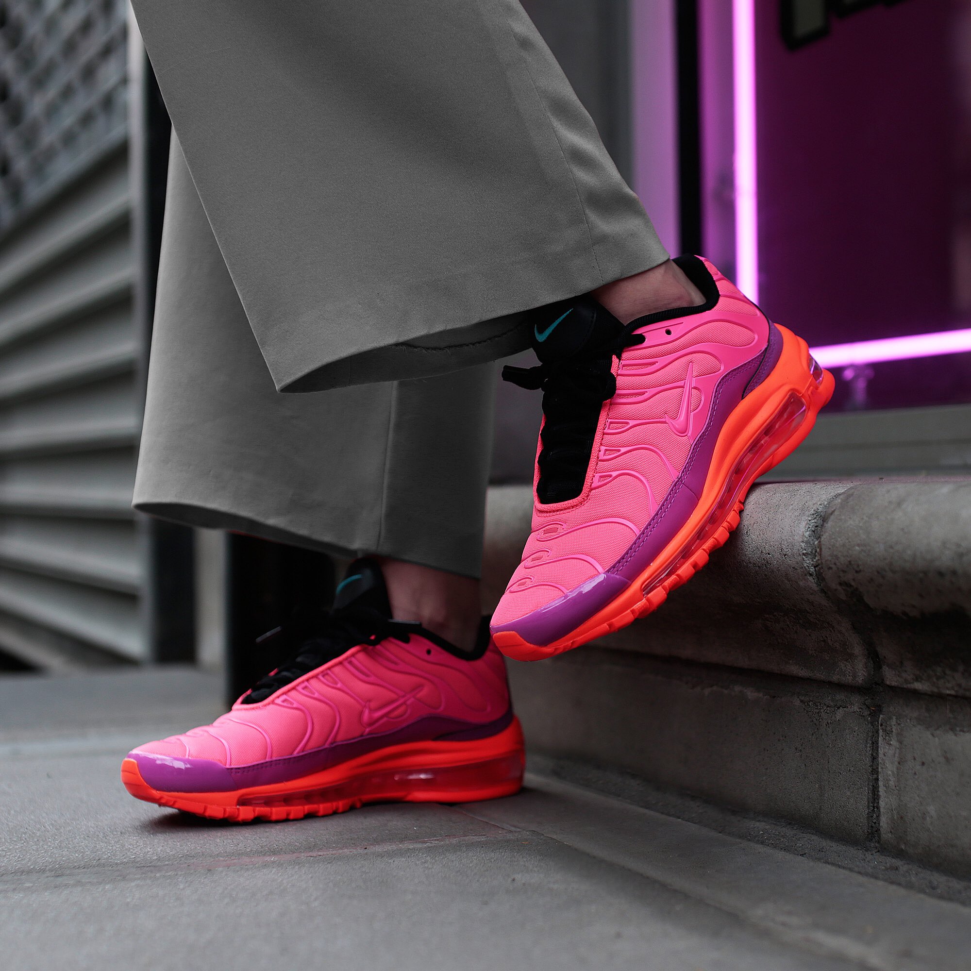 Extra Butter on X Unisex Nike Air Max 97 Plus and Air Max Plus 97 Hyper Pink 5 10 Nike https t RYmVYV9BQq X
