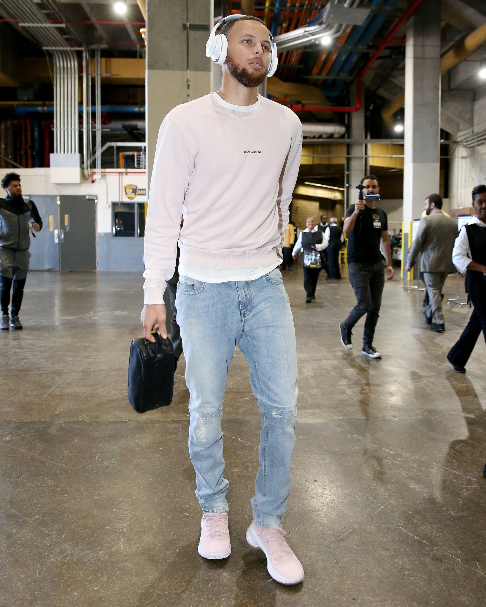 curry 4 flushed pink