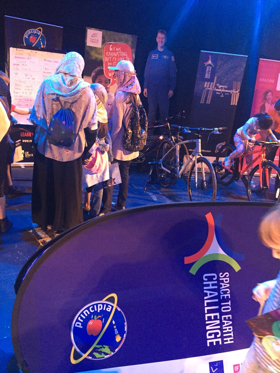 Space to Earth View Challenge (@space2earth) on Twitter photo Stellar team - great to see so many children having a #Tri <a href="/trainastronaut/">Mission X: train like an astronaut</a> with <a href="/TriTrust/">Triathlon Trust</a> #BigSpaceDay with <a href="/Flightsuit_Tim/">Flat Tim</a> <a href="/spacegovuk/">UK Space Agency</a> Stellar team - great to see so many children having a #Tri <a href="/trainastronaut/">Mission X: train like an astronaut</a> with <a href="/TriTrust/">Triathlon Trust</a> #BigSpaceDay with <a href="/Flightsuit_Tim/">Flat Tim</a> <a href="/spacegovuk/">UK Space Agency</a>