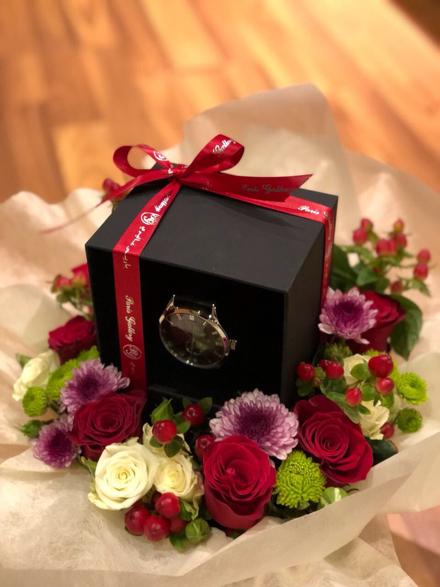 ورود فريدة Farida Flowers V Twitter فخامة الورد والهدية ورود فريدة Faridaflowers ورود ورد ورد طبيعي ورد صناعي الرياض اشبيليا الحمراء بوكيه تنسيق مندوب توصيل بوكس هدايا أفكار هدايا شرق الرياض هدية تخرج السعودية تخرج هدية ورد