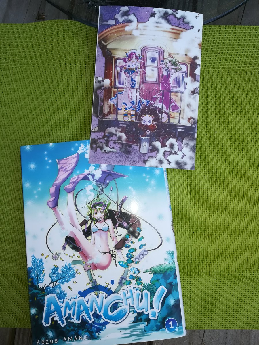 Nintendark's tweet photo. Il sent un parfum de vacances. Pour l'occasion j'ai envie de vous faire découvrir un titre que j' 💕beaucoup. Alors si vous avez envie de gagner le 1er tome d' Amanchu! de Kozue Amano, Follow + RT @Nintendark et RDV le 1er Juin pour découvrir le ou la gagnante. Fun for All ! https://t.co/8A8reL5fY1