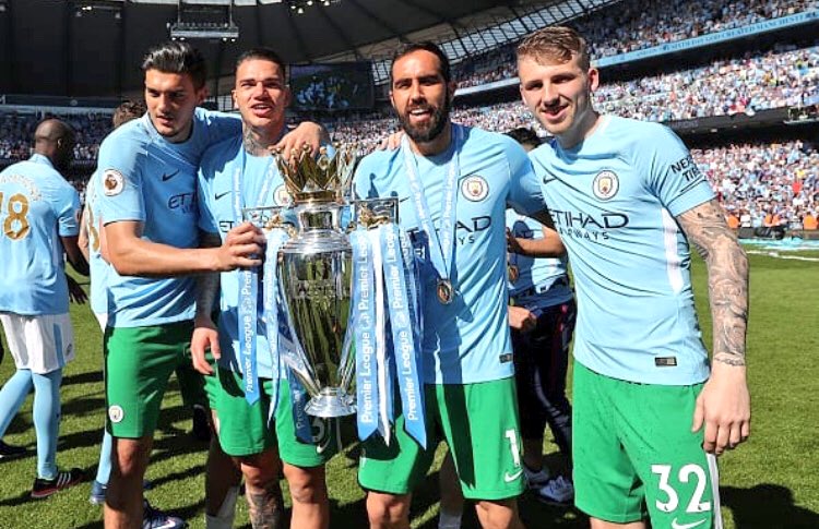 Great job 🏆🥇 Goalkeepers. Let’s keep working Hard 💪🏻👏🏻👌🏻 #PremierLeagueChampions 💙🍾🎊🎉