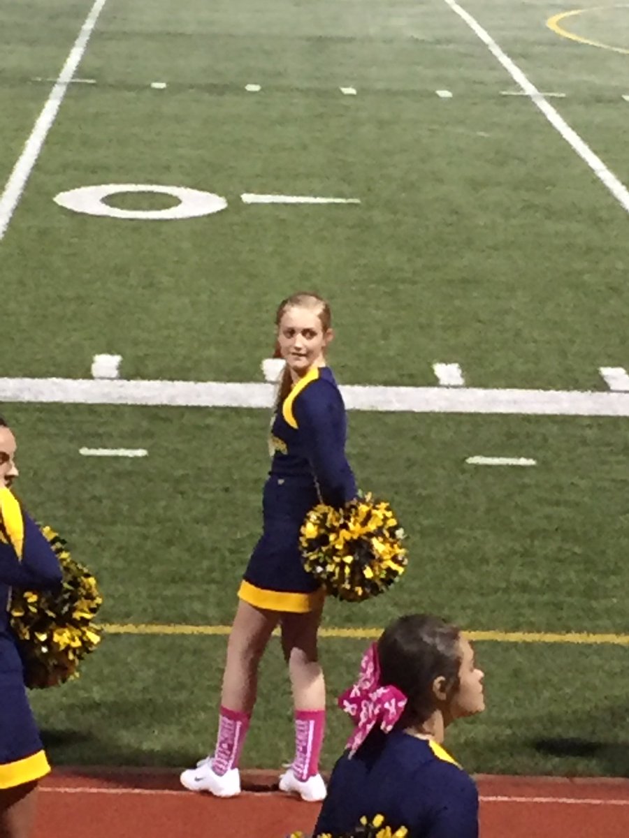 JanelleCheer's tweet photo. Looking forward to a new season!!! #livelovecheer #mychasseway https://t.co/lU15XxcMNn
