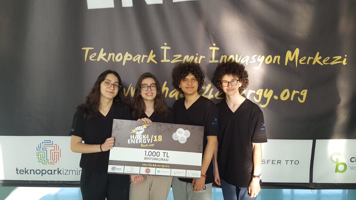 BetaMarine1's tweet photo. Azim, takım çalışması ve başarı İYTE'de düzenlenen 35 saatlik maraton #hack4energy de özel jüri ödülünü aldık. #betamarine #aquaphile #çamlıyem #pınarbalık #gençbi̇zz #gbey https://t.co/yy15x5NJ3z