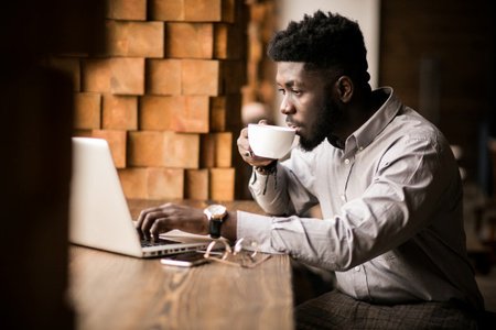 benphebus_89's tweet image. #HartfordInsurance, #ProgressiveInsuranceLogin Allina-Aetna joint venture names CEO goo.gl/LbBeSk