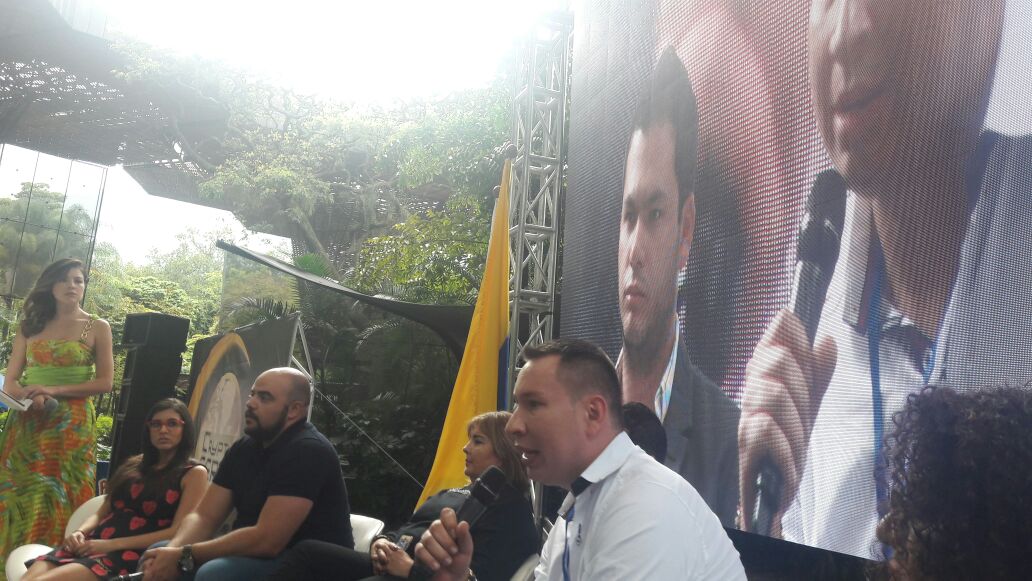 CelCoiners's tweet photo. Foro #Blockchain en #CryptoFeria, 
Con Tali Salomon, David Bataglia, Andrés Gaitan, Santiago Galeano, Sandra Teixeira,  Carmen Ocampo, Milton Perdomo y Jofrey Ascencio!!!
Y su CEO y Amigo, Fabian Alfonso Ojeda !!!
Ingresa a nuestra pagina web
https://t.co/2ZhOFPoBoA https://t.co/CurCxv96Iy