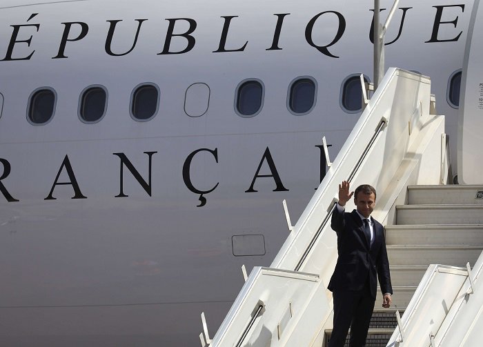Valeurs actuelles ن tweet media