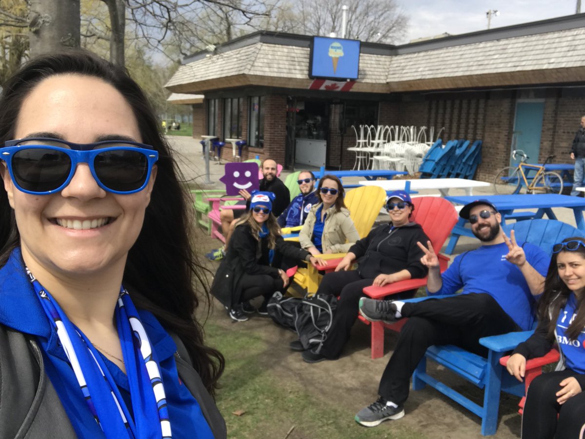 Love these people! 💙
Proud to be part of this amazing team!🤩
Amazing job during the last weeks supporting Walk So Kids Can Talk! 👏🏃‍♀️🏃‍♂️👌
#torontowalk #BeingBMO #proudtoworkatBMO <a href="/BMO/">BMO</a> <a href="/POliveiraRVP/">Paula Oliveira</a> <a href="/HugoLevita/">Hugo Levita</a> <a href="/DeolindaGgomes/">Deolinda Gomes</a> <a href="/NidDundas/">NidiaDundas</a> <a href="/Luis44752622/">Luis</a>