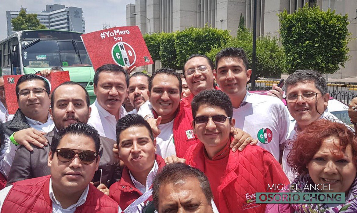 osoriochong's tweet photo. Hoy con un nuevo liderazgo a cargo de mi amigo @JuarezCisneros la militancia priista cierra filas, somos la mejor estructura política del país y #AvanzandoJuntos sé que conquistaremos el éxito de @JoseAMeadeK en las próximas elecciones. https://t.co/ZXWCcF2vCT