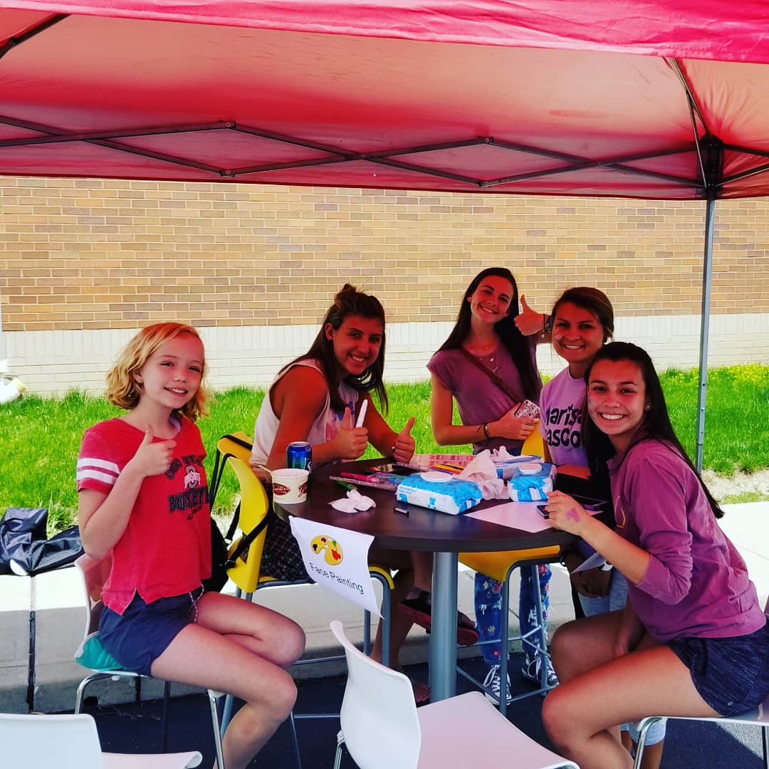TeamClydesdale1's tweet photo. What an amazing event! Hats off to all the students that helped... presented... performed and showed up for the first ever #ILCFair 
Amazing job @HCSD_ILC staff! Special shout-out to @cristinoriordan for spearheading the event. #authentic #student #work https://t.co/zyuRRmJBEB