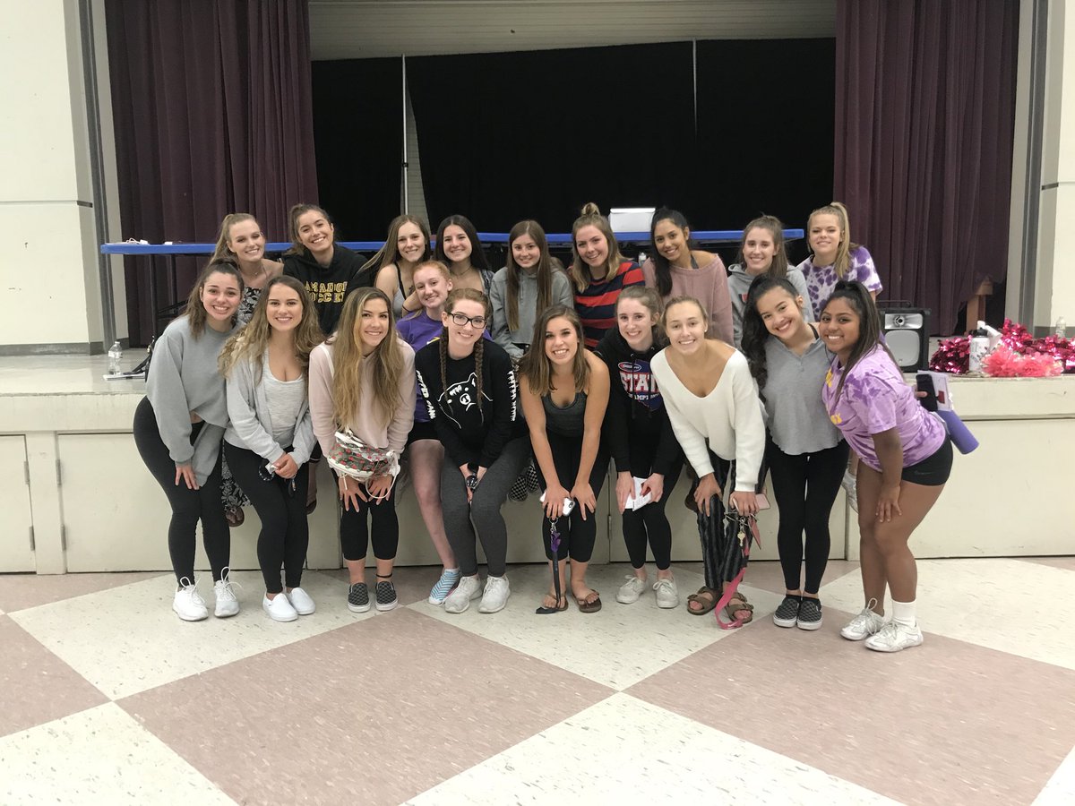 Amador Cheer tweet media