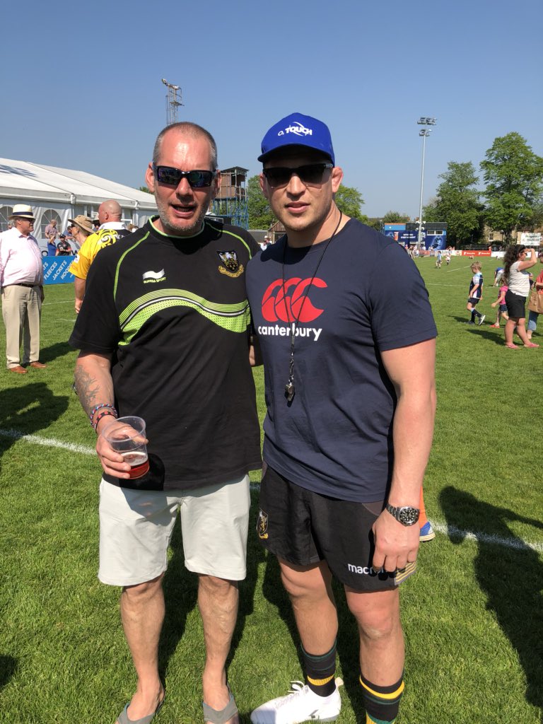 vfearzy's tweet image. Great afternoon @SendInTheToops testimonial game. Thanks for your time @DylanHartley @Toopsuk @ben_foden. The pop up looks great in the garden. #notstayingtheretho!!