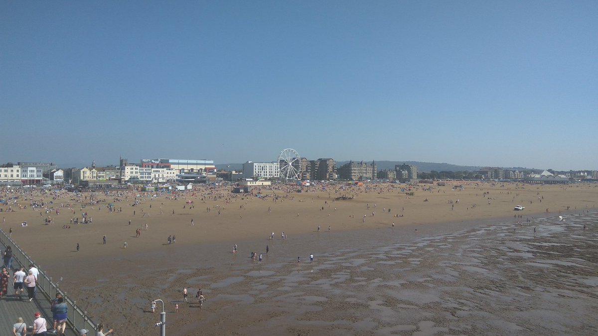 Weston super mare traffic was gridlock today. Car park signs are incorrect as showing spaces when there were none. Cracking day though but avoid the traffic and swing a right at B@Q roundabout. Be smart