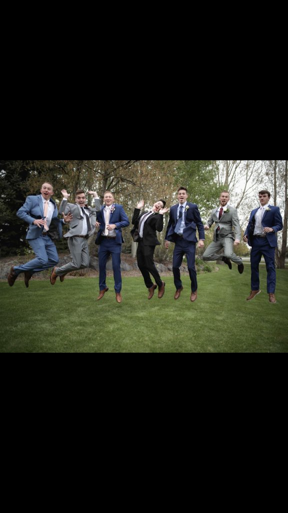 Imbennyboi's tweet photo. My last dance was amazing, glad I got to spend it with my best friends🙌🏻 https://t.co/rpCG2PHflT