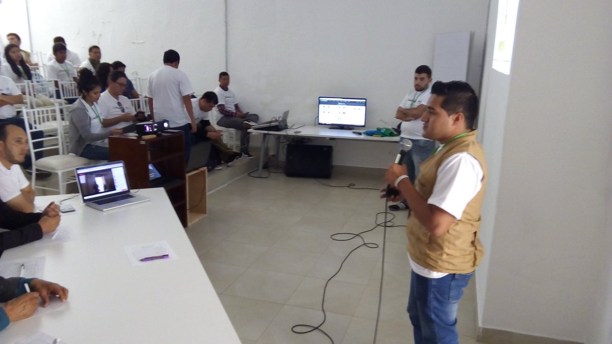 fespinolaprieto's tweet photo. En marcha los Pitches Finales del #SWBinacional #Agrotech https://t.co/qLhfokvs4y