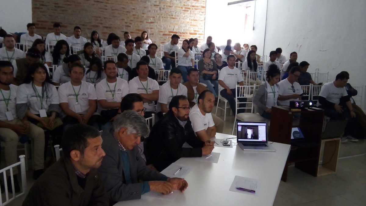 fespinolaprieto's tweet photo. En marcha los Pitches Finales del #SWBinacional #Agrotech https://t.co/qLhfokvs4y
