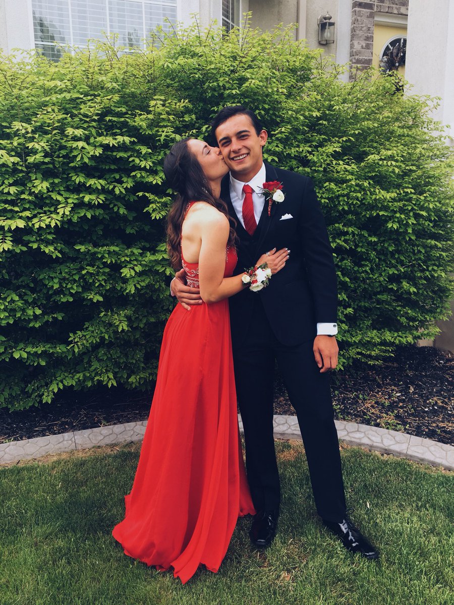 gabssegura's tweet photo. Bestest best best bestest best dance ever and also most handsomest cutest good lookingest boyfriend ever https://t.co/SZAnevmWOT