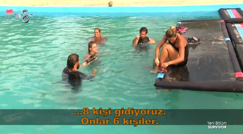 SurvivorDiyal0g's tweet photo. Yağmur :" Bizden o kadar kişi gitti ama Birleşmeye biz 8 kişi gidiyoruz onlar 6 kişi gidiyor"

#Survivor #Survivor2018 #Survivordiyaloglari https://t.co/FuIFtc1tmx