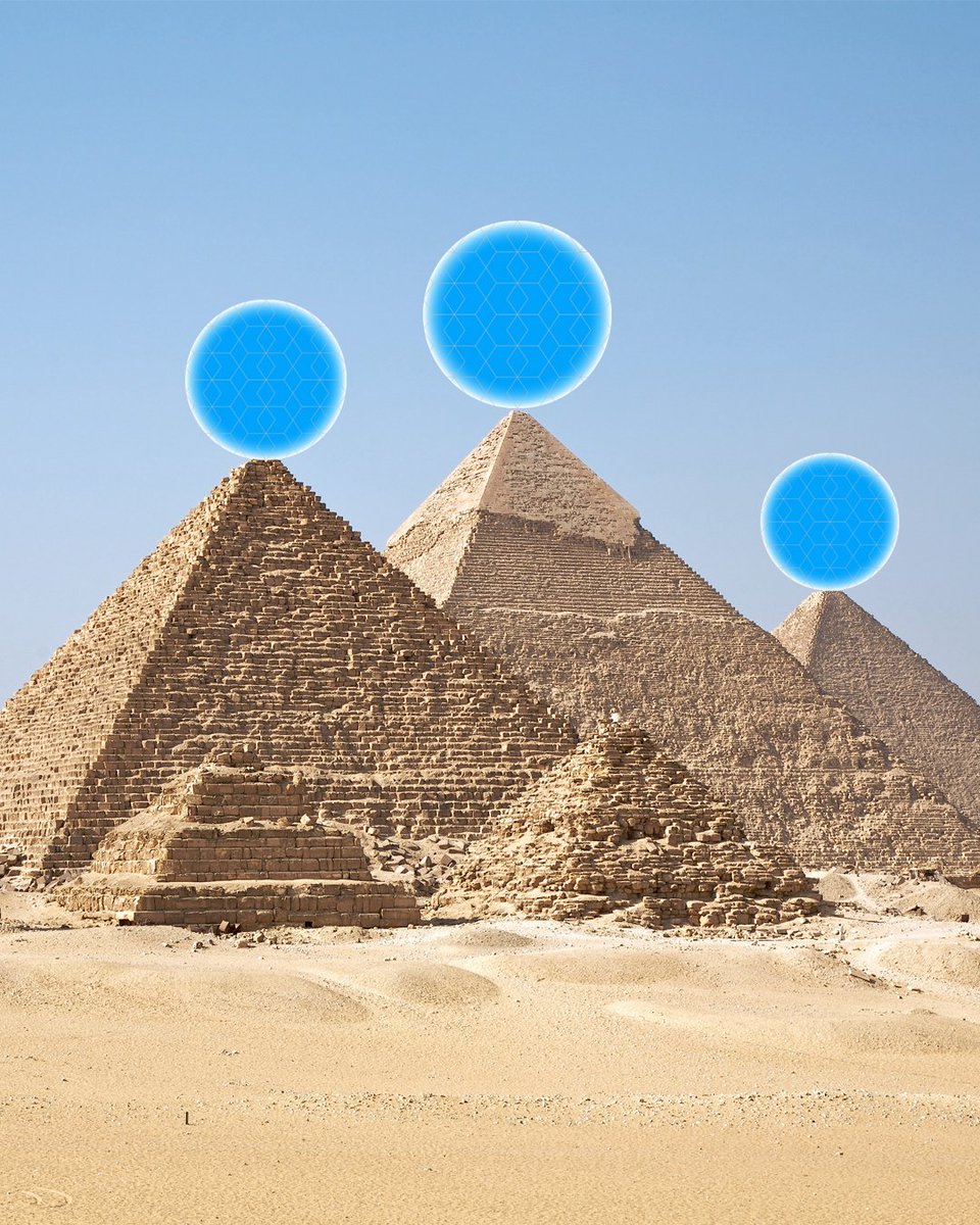 dotisfun's tweet photo. Pyramids of Giza... Truly spectacular feats of engineering🔵 https://t.co/io9vQcgUPh
