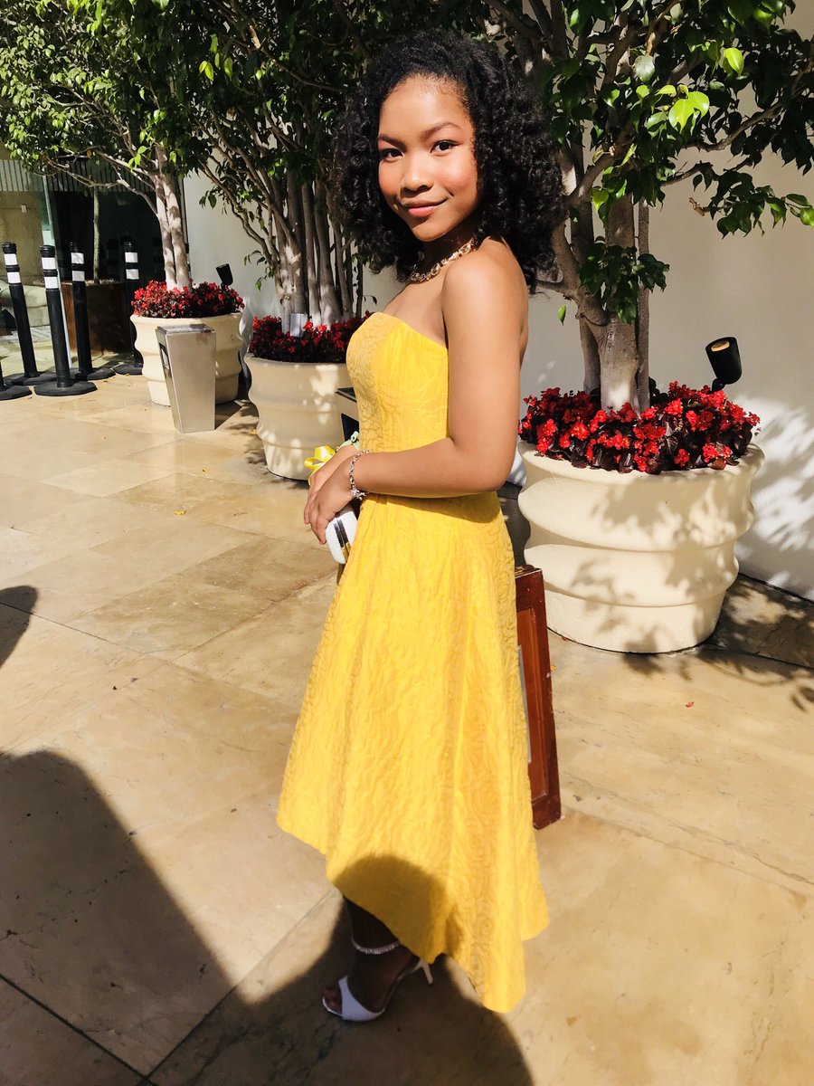 layahayes's tweet photo. Pre @instagram #instaprom #kindnessprom pics! 💛✨ https://t.co/WEQEW0sJol