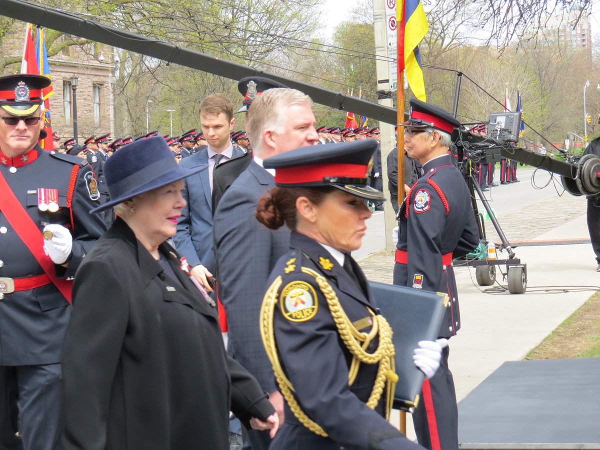 HeroesInLife's tweet photo. [Photos] 266 police officers in Ontario have died in the line of duty. They are our Heroes In Life, Not Death. The Ontario Police Memorial Foundation's Ceremony of Remembrance 2018 official photos are posted on Facebook here: https://t.co/NJgwX0zrFj #HeroesInLife #HerosEnVie https://t.co/4dmZE7XQYM