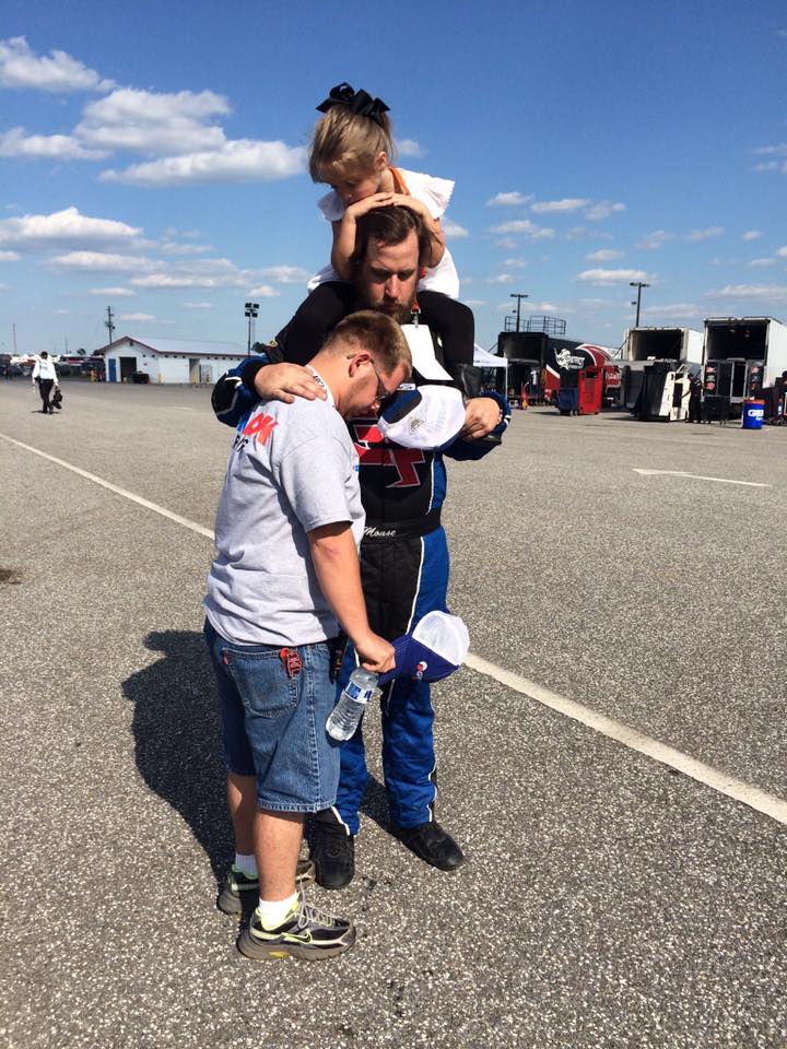 DKLOKRacing's tweet photo. A few photos really make you stop, Jeffrey Oliver from the Alabama Institute of Deaf &amp; Blind stopped @ThomasPraytor on his way to car @TalladegaSuperS "Can I pray for you?" Wow! https://t.co/RDSKvObHr8