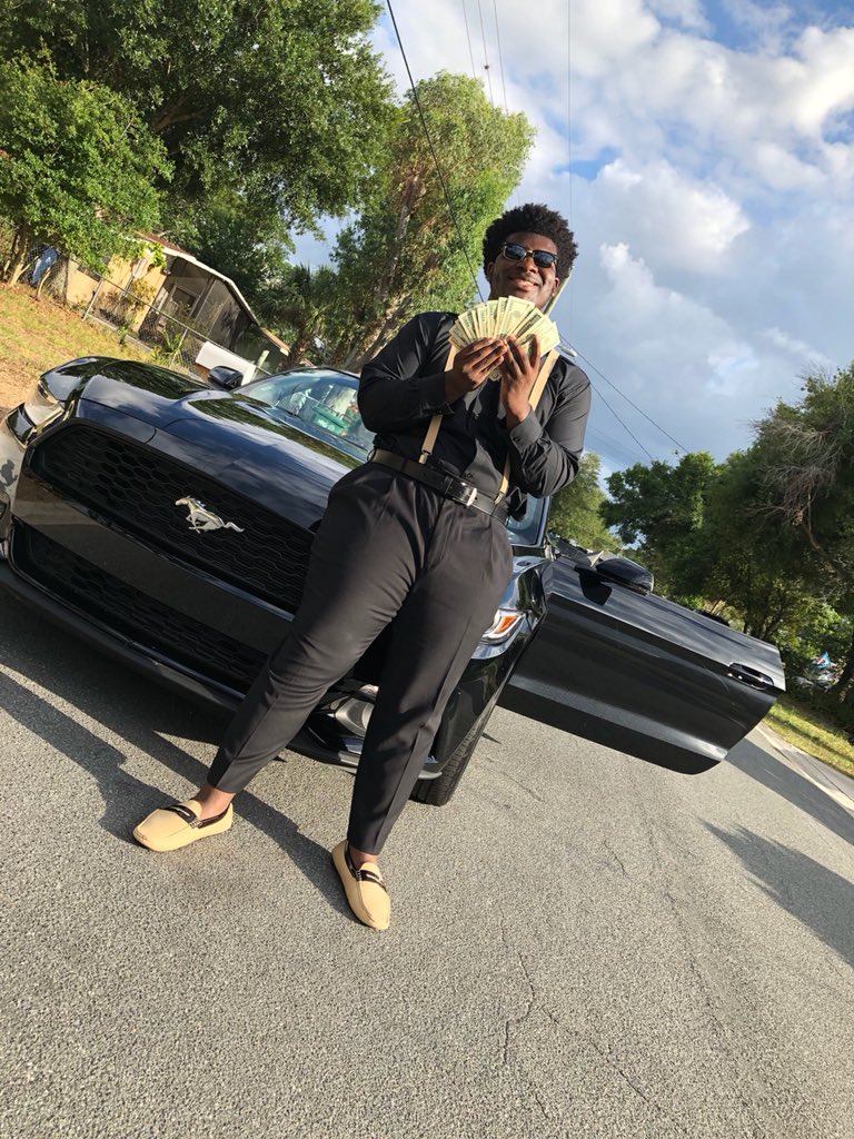 _FNZG_'s tweet photo. A Night to remember ✈️💯🙏🏾 Prom2k18
#TechStillRunIt #techdothemost
#hallofprom #prom2k18 #promszn https://t.co/TTelF3Alvt