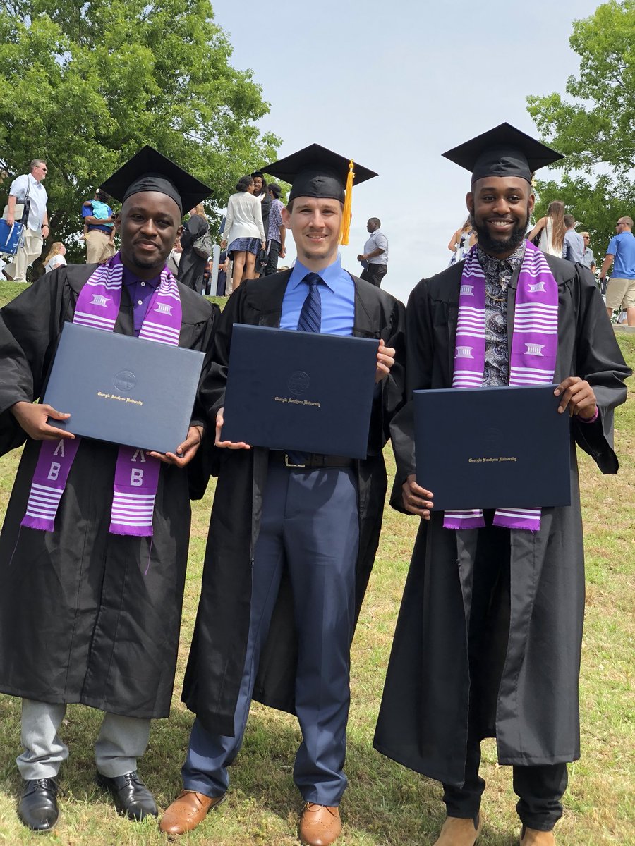 wzupbeta's tweet photo. Special S/O to my bros for graduating! We putting on for them 912 Betas! Squaawd! #GSUBetas #SoufeastBetas #GSUGrad18 #SouthernNotState https://t.co/aVd0zDnHbN
