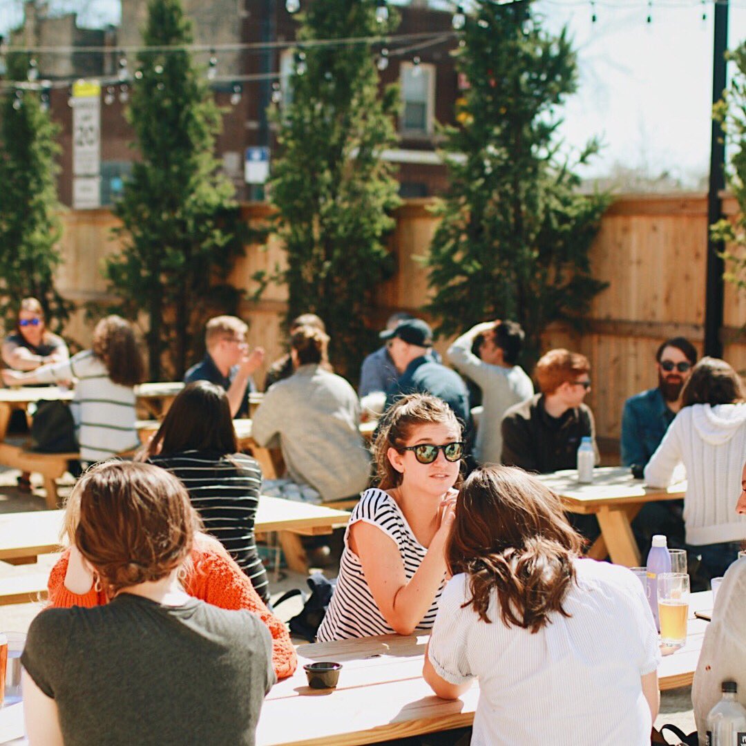 LakeshoreBev's tweet image. Very good vibes happening right now @Sl33pingVillag3 for our #SoundsOfSpring party with @BellsBrewery! Come through for beers, tacos, music, and lots of dogs to pet.