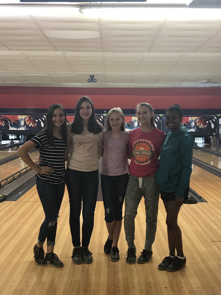 ctxparklanes's tweet photo. Saturday night fun with our great customers! https://t.co/tpmCIrcdeB