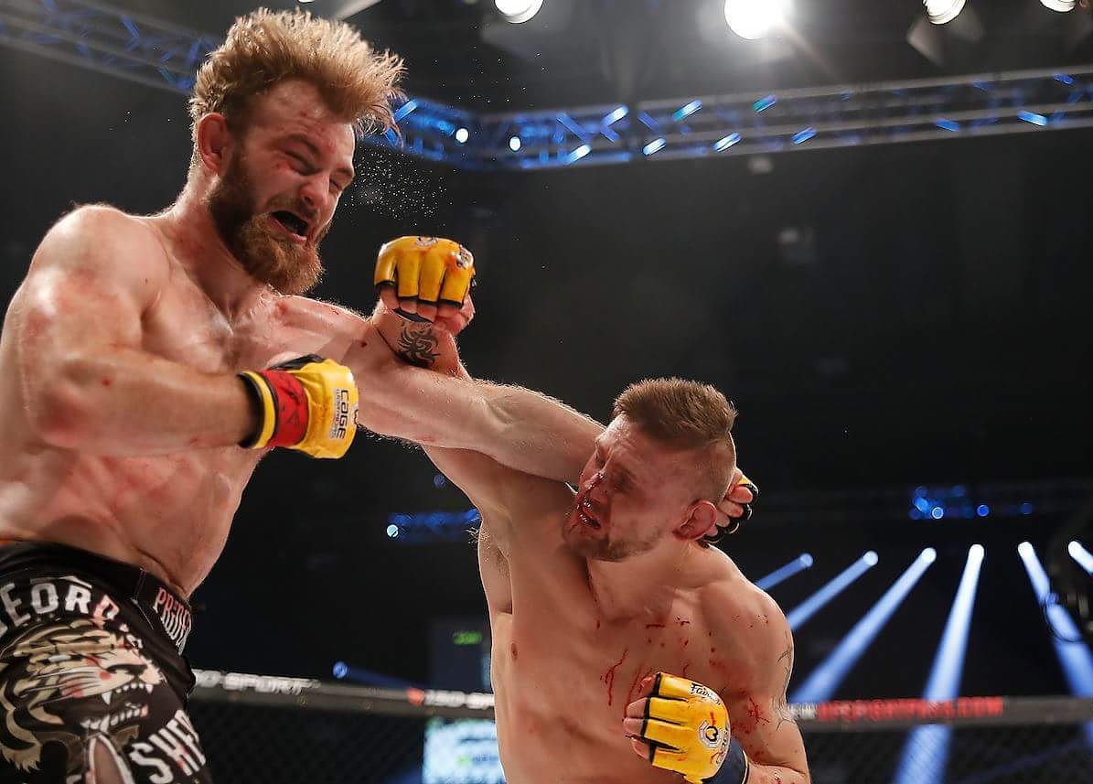 Jacobsen_mma's tweet photo. There’s Always a Breakdown Before a Breakthrough.

The difference is that i swallow my excuses, pain, and put in better Hardwork and dedication

@ufc @BellatorMMA @CageWarriors  @RIZINFF https://t.co/4ybMyBqsvO