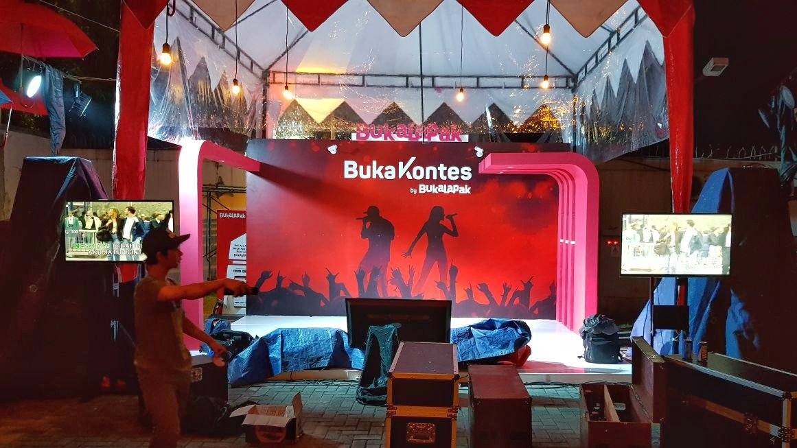 #intip2 #preparation #bukakontes #bukalapak — With <a href="/ngi_INFINITE/">INFINITE live</a>