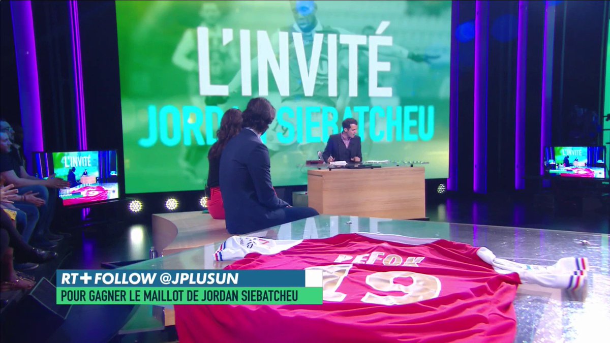 KingOfZeDay's tweet image. RT + Follow @jplusun pour gagner le maillot de @Theosonsmith ! 🎁 #Jplus1