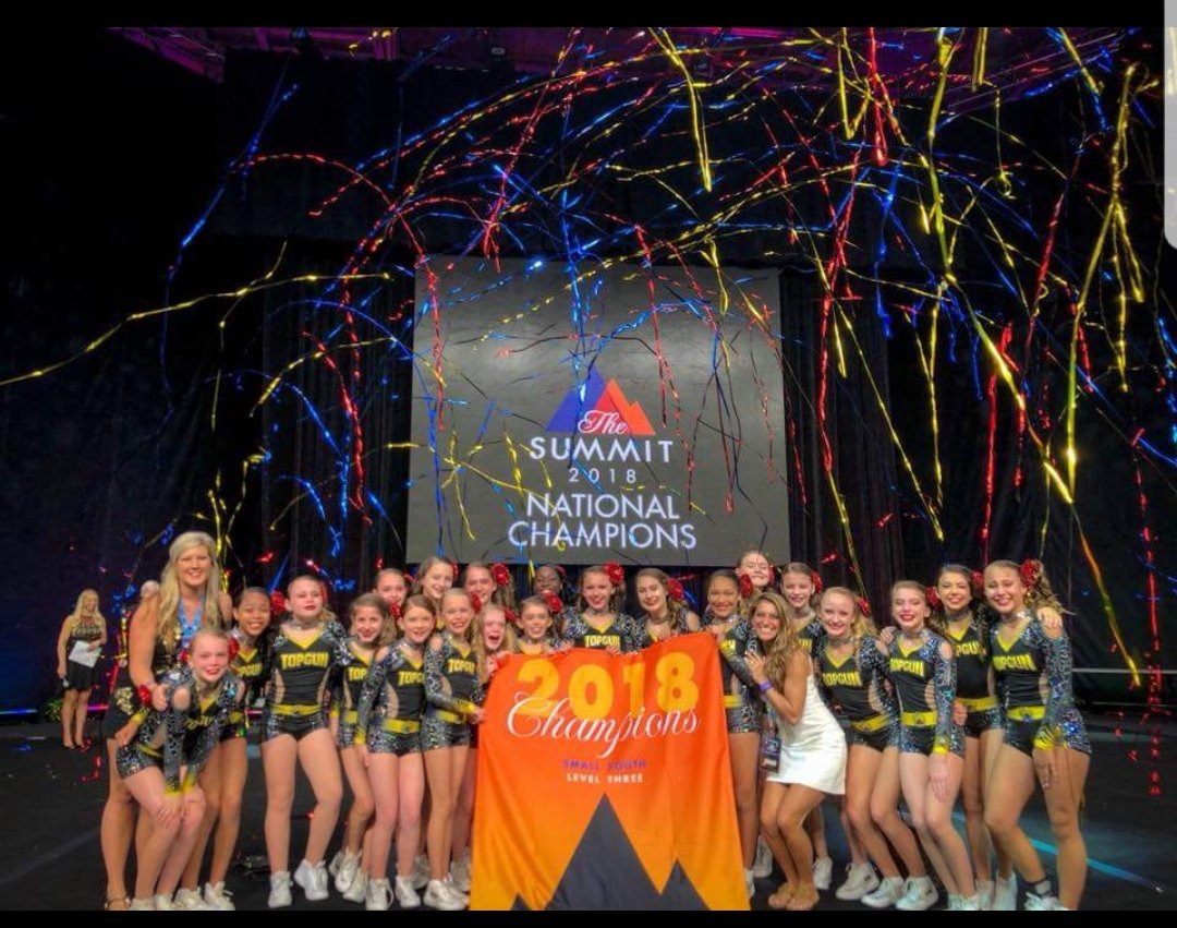DRich1974's tweet photo. Top Gun Glitter you are the 2018 Summit Champs. #TheSummit18 #Followtheflower @VarsityAllStar @UltimateClimb https://t.co/NAIxIv99My