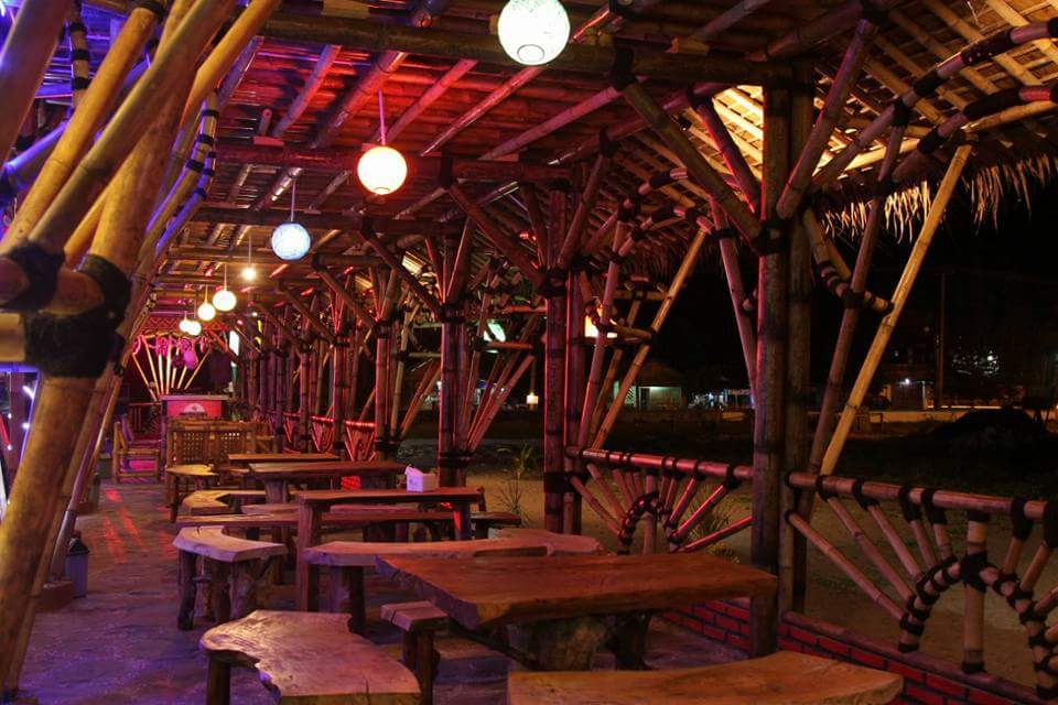 Bamboo Beach Bar tweet media