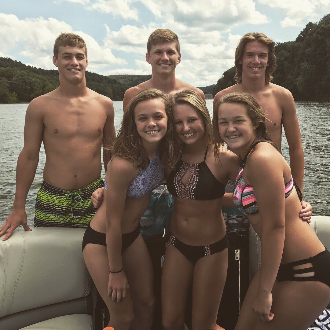 brooke_kandel's tweet photo. Happy Birthday Dom 😊 https://t.co/he7xeWeWa1