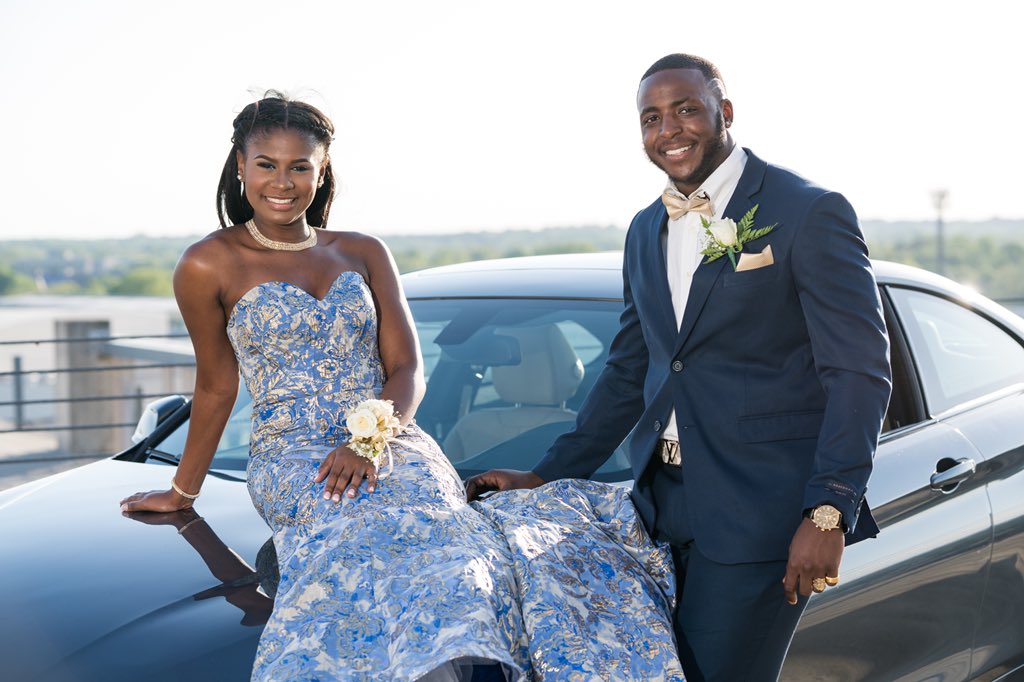 saychphotos's tweet photo. I may by late but they still looking amazing. @_jordyann and @__kobaa were sky high for prom.
===
#woodrich #SecureDaPack #FaceDaWood #seniorprom #prompics #promphotos #promszn #atlprom #woodland #atlanta #saychphotos #viera #atlantateen https://t.co/C47mxqUdzk