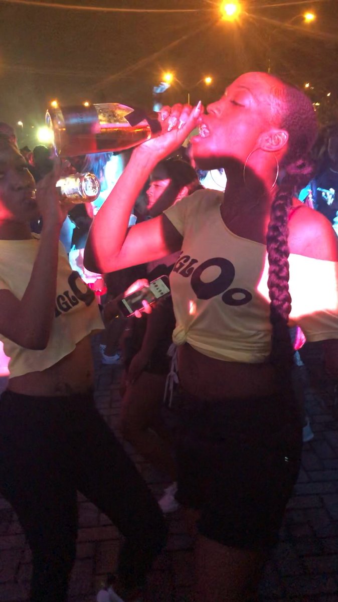 mialuvsalia's tweet photo. Cinco De mind yo fucking business bwoyyyy #IglooAtl https://t.co/mtjY6OPSiN