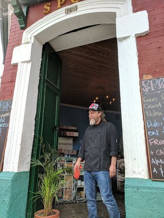frenchiekiwi's tweet photo. #Kiwis settle down and bring their awesomeness everywhere. Oliver Baille launched #SQPR in #Candelaria a couple of years ago. Serves amazing brunch and sells his home made products including genius hot sauce. https://t.co/jPF6QfdJTR https://t.co/3JGmndWlXs