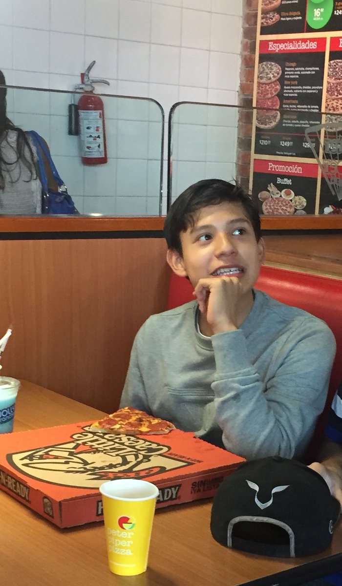 JohnFM17's tweet image. Prietos en aprietos #PeterPiper