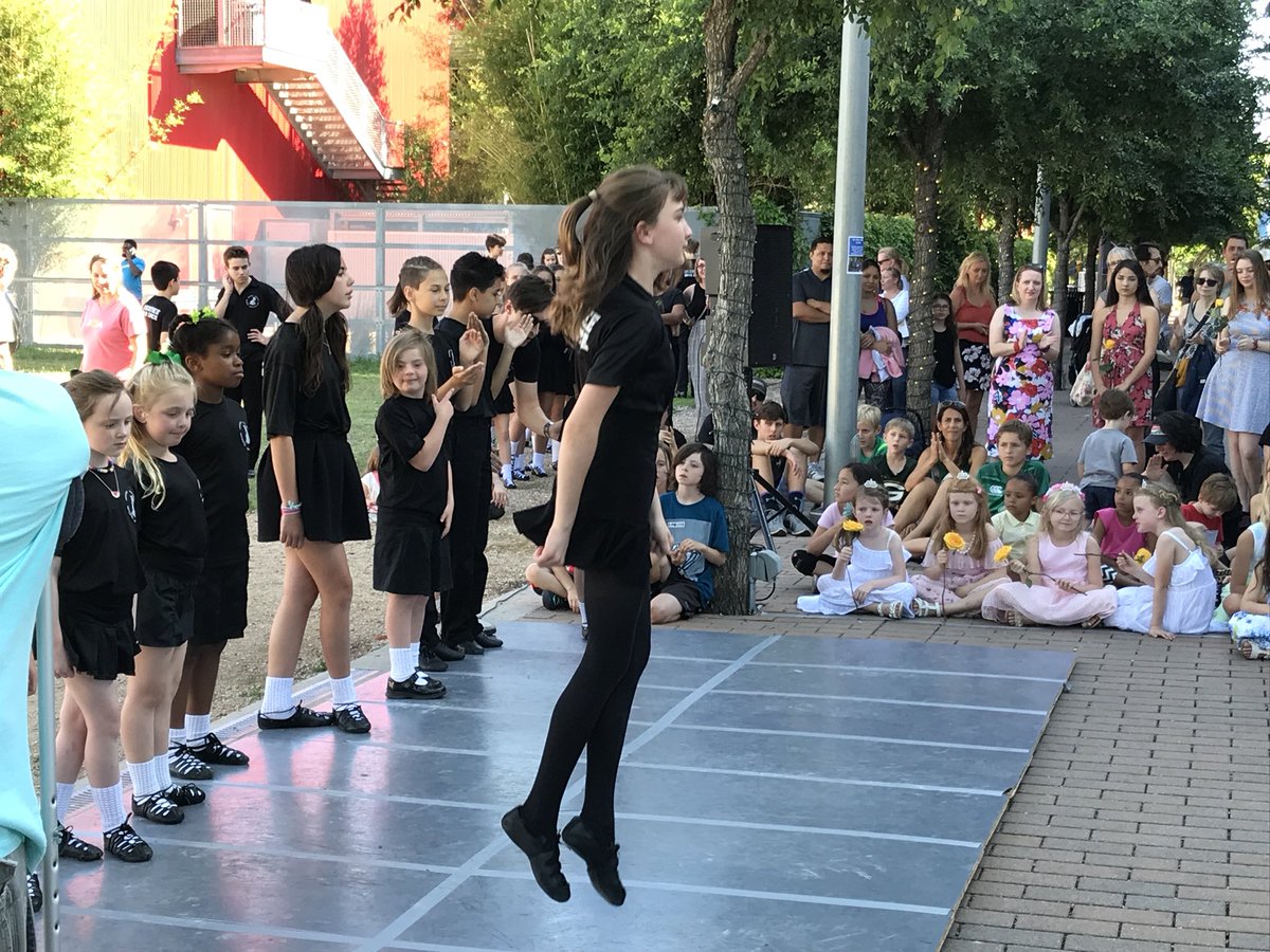 IrelandCGAustin's tweet photo. Great talent on display here at the @CelticCowboys Irish Heritage Day at @bdrileysaustin with dancers from @IrishDanceCtr &amp; @InishfreeTX and Irish Music Academy. Congratulations Pat &amp; Brendan on fun event! https://t.co/wUpaAFMwP8