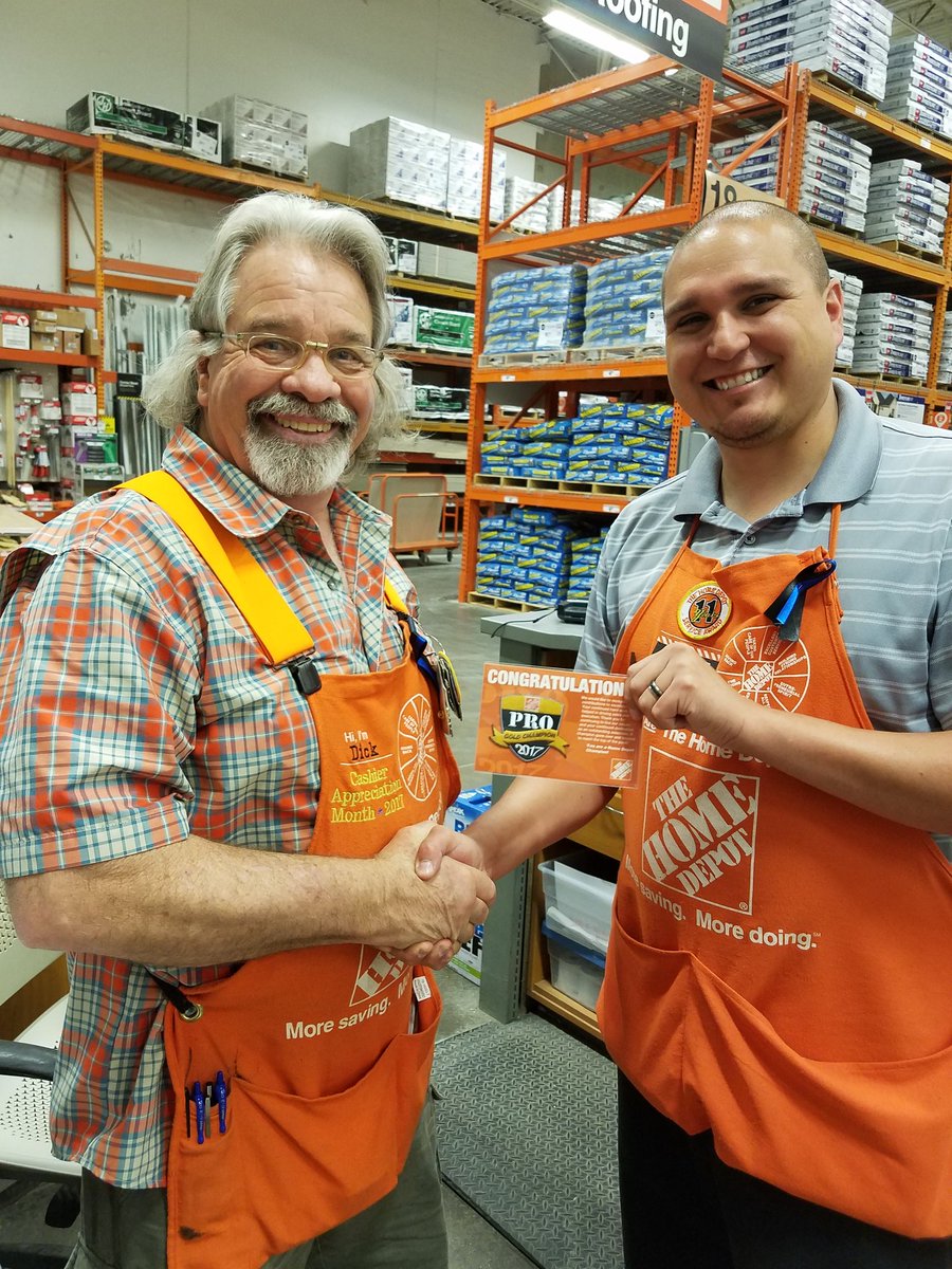 Tom Halbrook tweet media