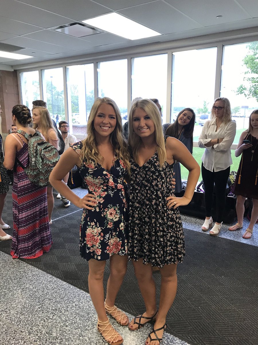 LShanklin_'s tweet photo. HAPPY BIRTHDAY BEST FRIEND ❤️ love &amp; miss you so so much, hope you’re having the best day 😘❤️ https://t.co/x9SsmJ5n7Y
