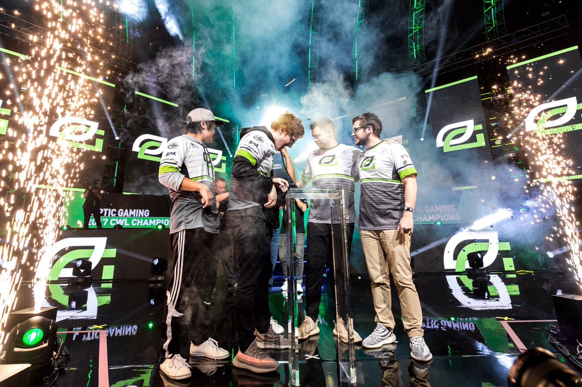 Crimsix's tweet photo. We are legend. Always remember that 

@OpTic_DKarma
@OpTic_Scumper
@OpTic_FormaL https://t.co/316OWOnXM2