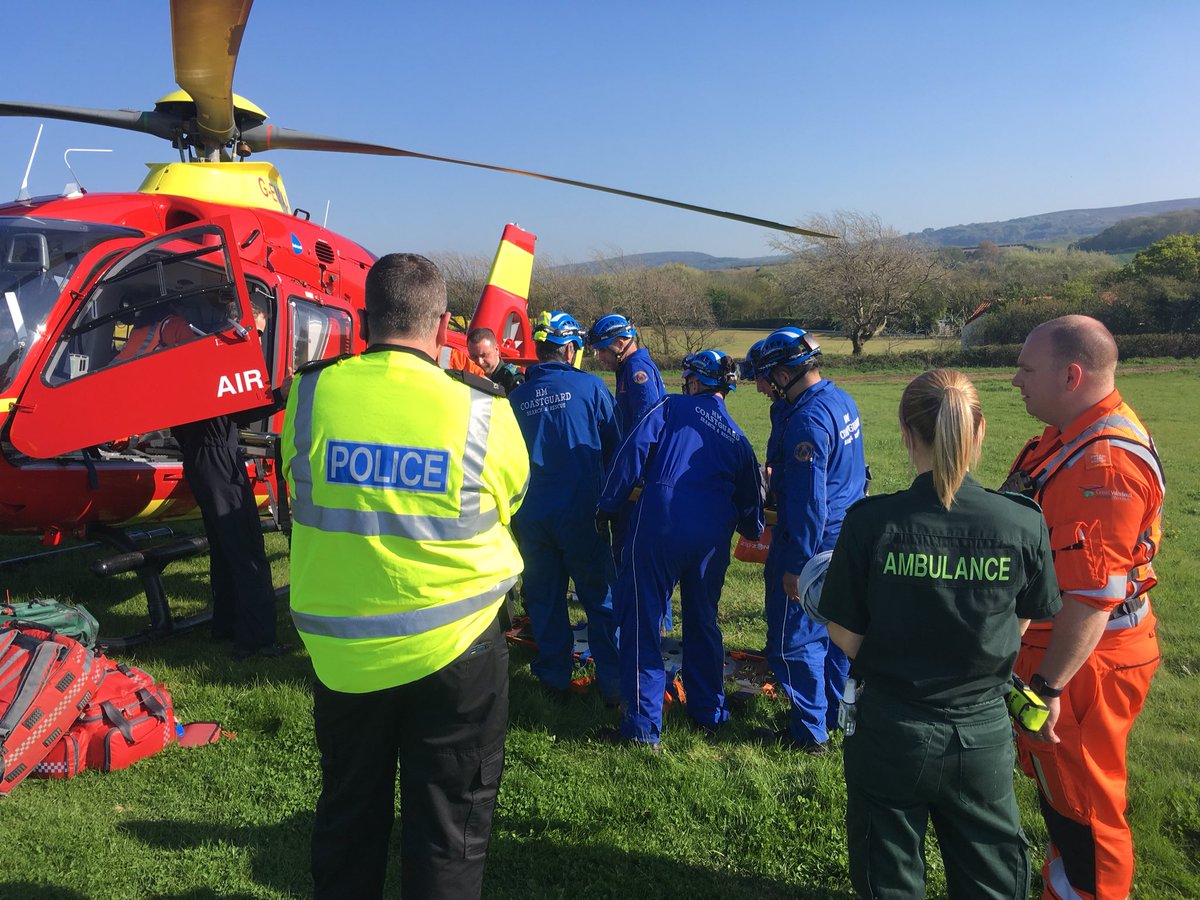 watchetCoastie's tweet photo. Busy day firstly with @MCA_media @WatchetCRT then patrolling with @ASPSpecials #SCDom & attending a variety of incidents before diverting back to @MCA_media callout for a medivac from #KilveBeach . Teamwork with @swasFT @GWAAC @DSFireUpdates @ASPolice . @jesip999 in action. https://t.co/mRYbeECH1T