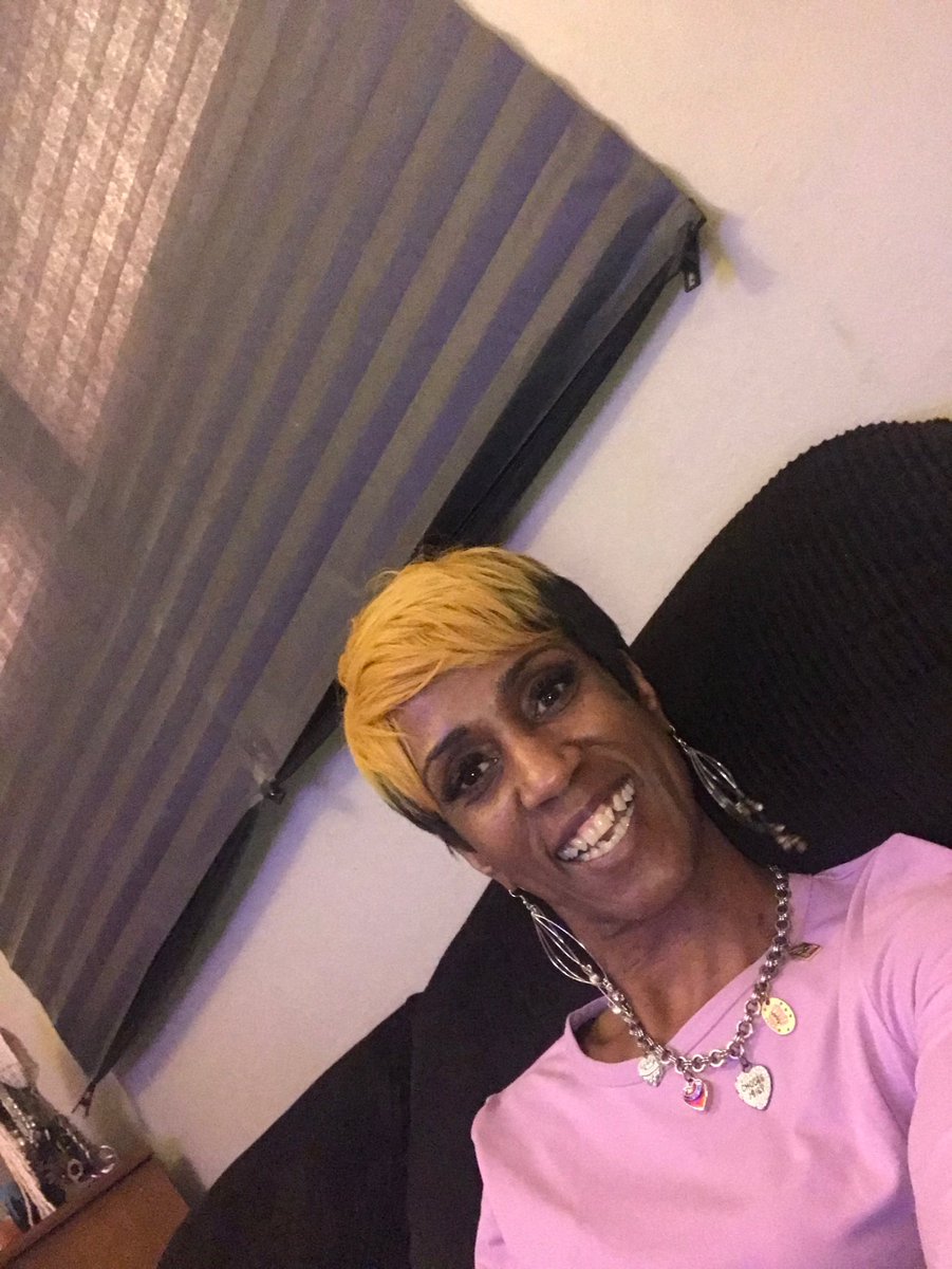 MsMakeithapn's tweet photo. Just Chilling. Happy Sunday. https://t.co/SWOUxQSZap