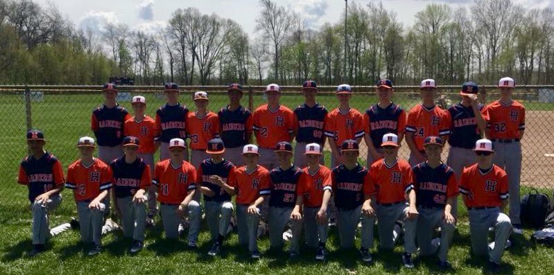 mkreiny's tweet photo. Last Warsaw #RaiderInvasion is in the books. Made to Semi-finals, played ball with their 14u buddies, had great weather, got dirty and made memories. Doesn’t get much better...until next weekend 😉⚾️❤️ @Harrisonbsball #baseballmom https://t.co/LKardlfLO2
