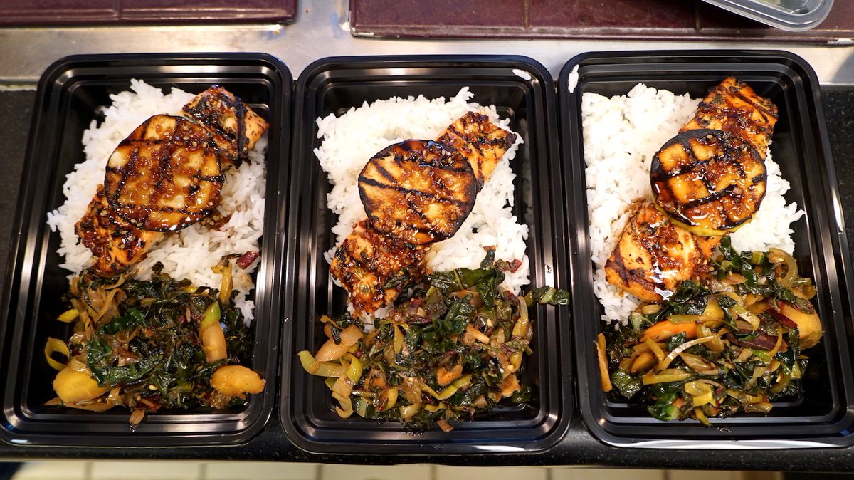 PersonalChefLA's tweet image. Delivering these meals directly to your door!
.
.
#personalchef #losangeles #mealprep #mealplan