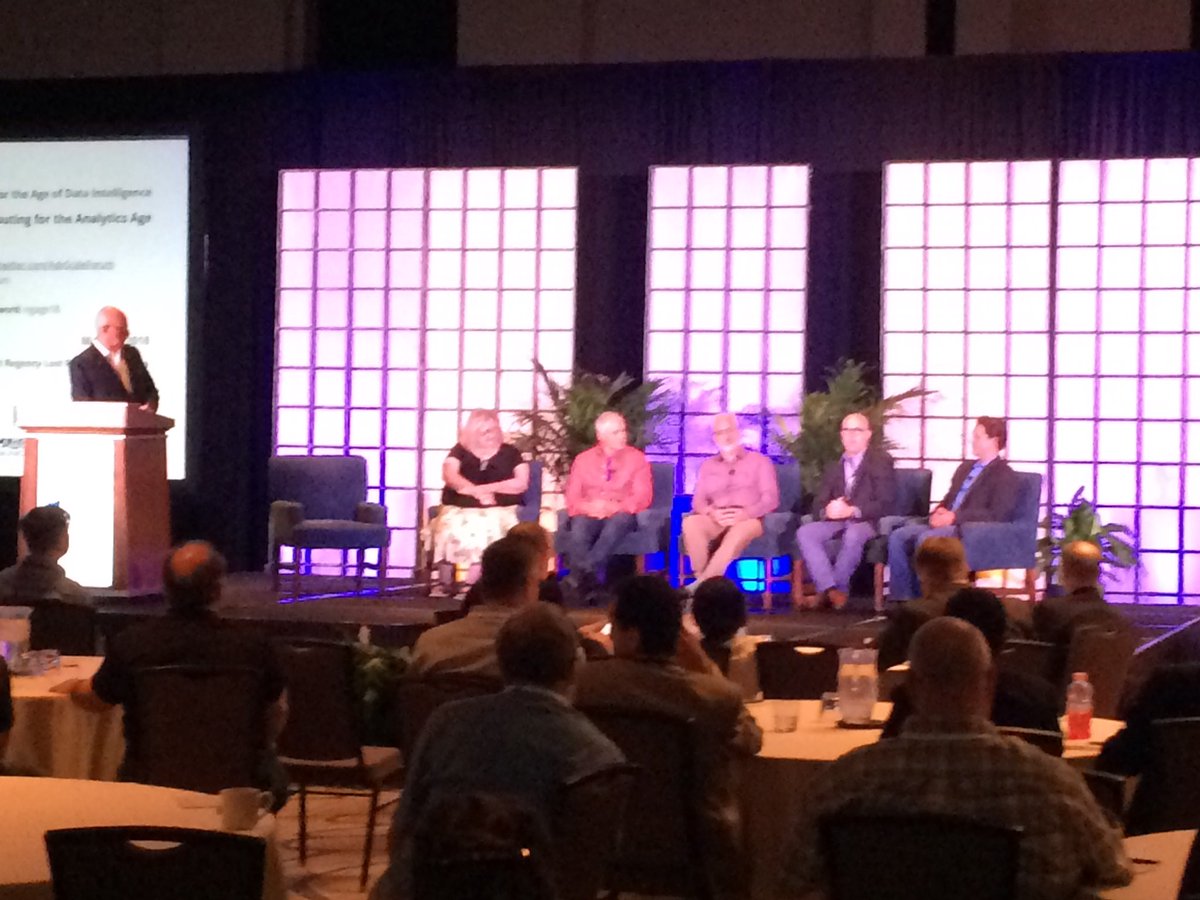 nGageEvents's tweet image. Cloud Panel led by Merle Gilles of Moonshot Research at #advscaleforum featuring Comcast, Microsoft, Nimbix, the BioTeam and Accenture