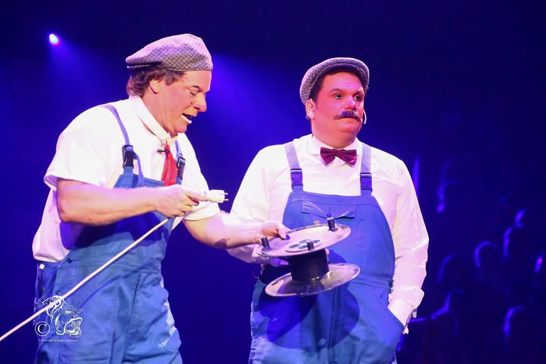 Lopez10775's tweet photo. #SaisonAuCirque #show #momenttweet #HappyHour #spectacle #ArletteGruss #zoo #Clown #tvshow #artiste @ArletteGruss @VisitCotedazur @France_Tele @France4tv #pixel18 https://t.co/LtnKTSbEYZ